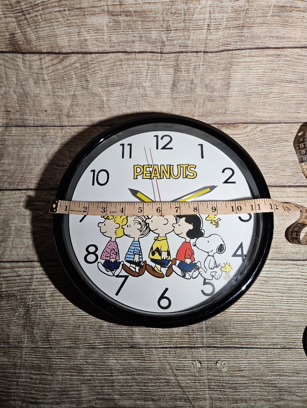 Peanuts snoopy wall clock - Picture 3 of 6